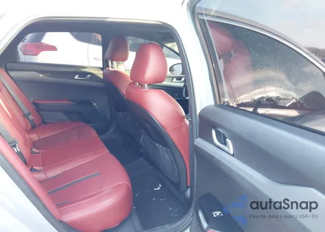 2022 Kia K5 Gt-Line z USA, uszkodzony, nr VIN 5XXG64J22NG105049